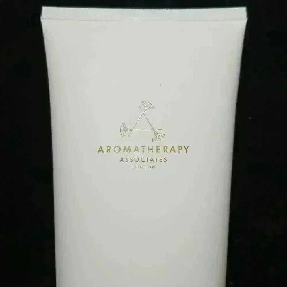 Aromatherapy Associates Revive Body Gel - Picture 8 of 12
